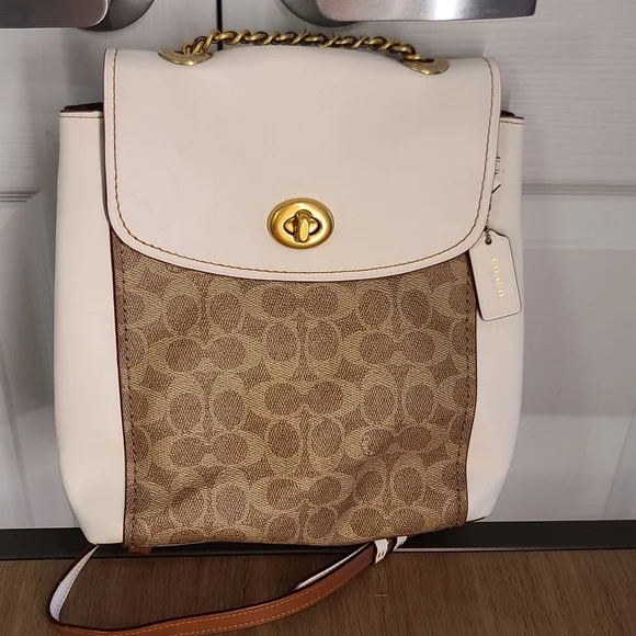Coach | Bags | Parker Convertible Backpack In Signature  display picture 3